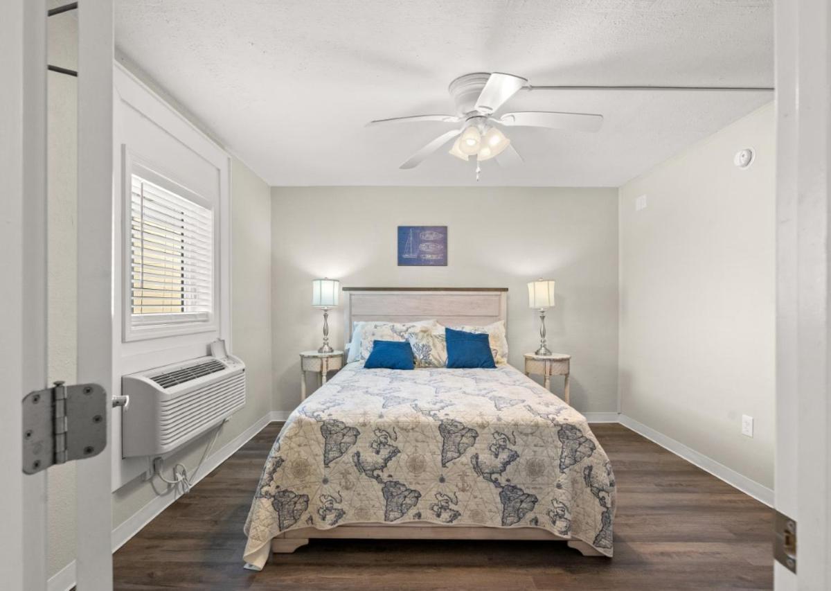 Blue Mist Villas Unit 301 Is A 3Rd Floor Oceanfront Condo In Cherry Grove Nmb Myrtle Beach Extérieur photo
